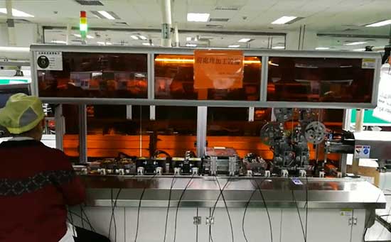 手自一體剝皮刷剪編織包銅箔機(jī)現(xiàn)場(chǎng)圖片 手自一體剝皮刷剪編織包銅箔機(jī)現(xiàn)場(chǎng)圖片